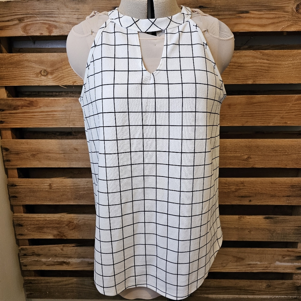 NWOT Moa Moa Keyhole Top
